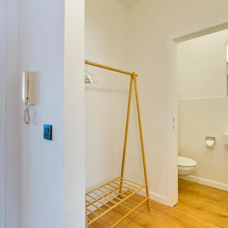 Apartman Ruim En Warm In De Winkelstraat