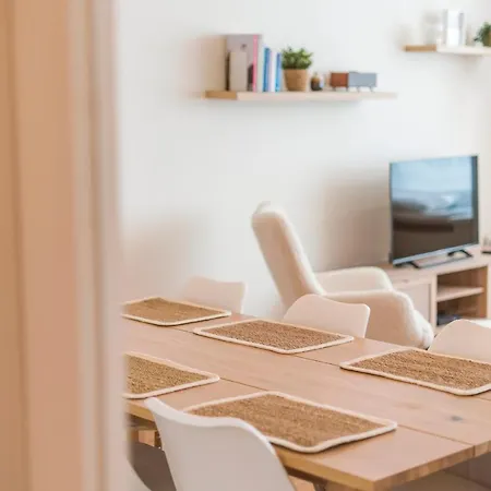 Ruim En Warm In De Winkelstraat Apartman